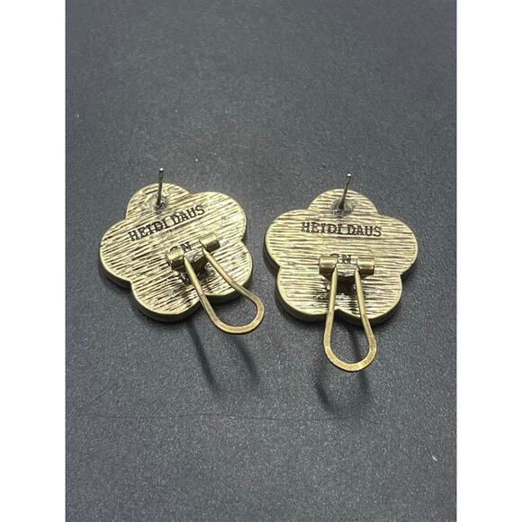 Heidi Daus Vintage Omega Clip Mother of Pearl Pierced Halo Clover Earrings - Picture 6 of 8